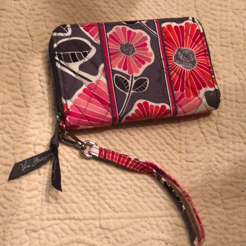 🌺 Vera Bradley Wristlet Wallet NWOT never used - Picture 2 of 8